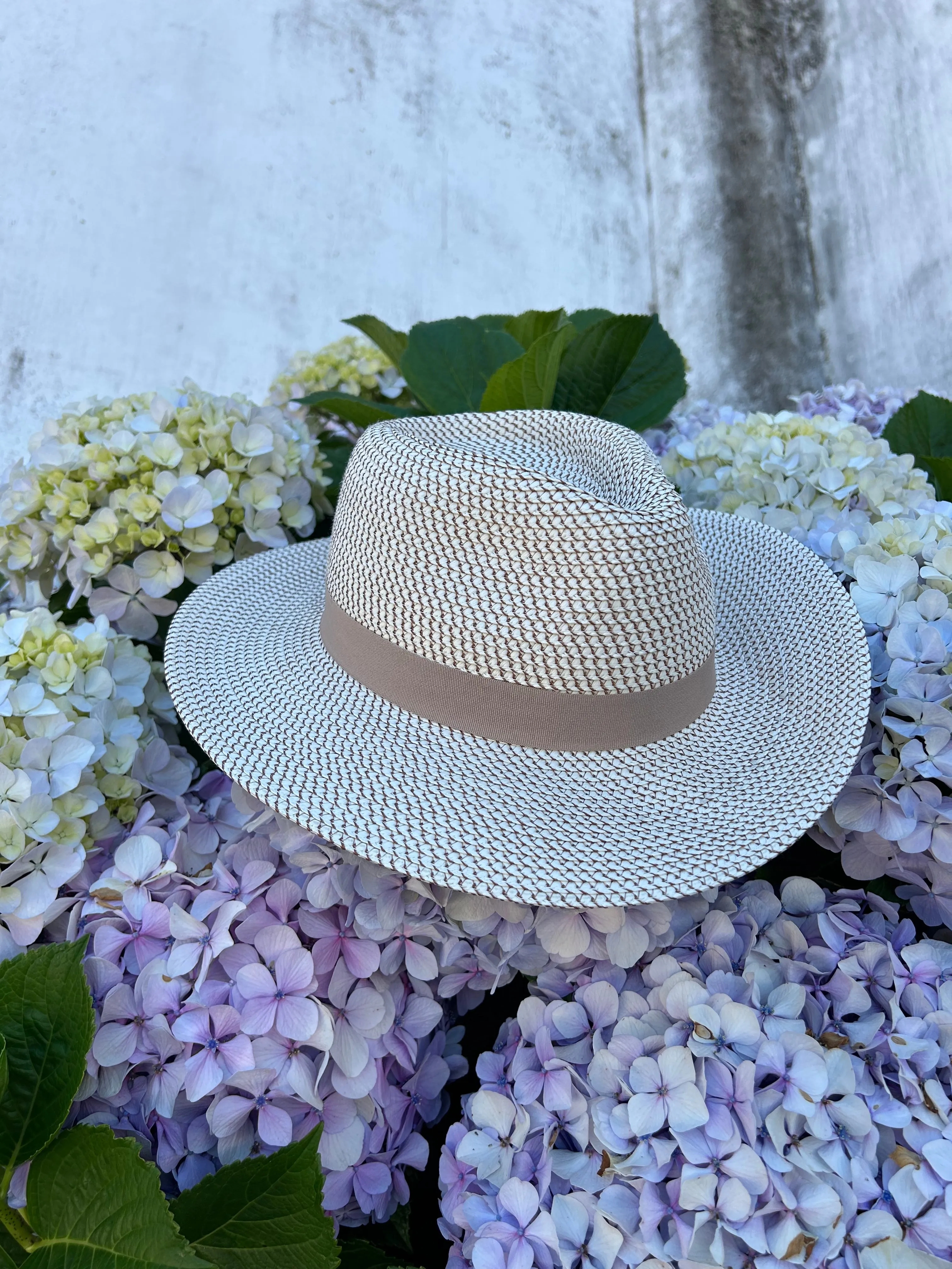 Solero Sun Hat (UPF50  & Packable) | Taupe & Ivory